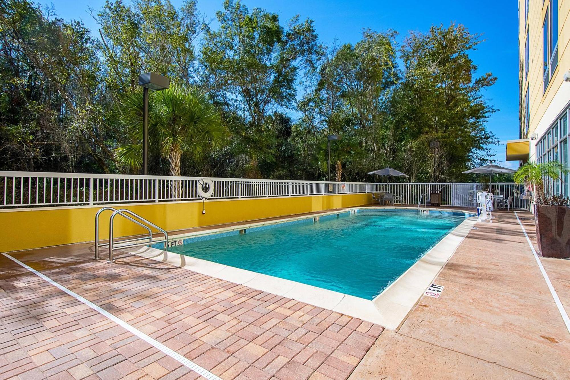 Springhill Suites Tampa North/Tampa Palms Buitenkant foto