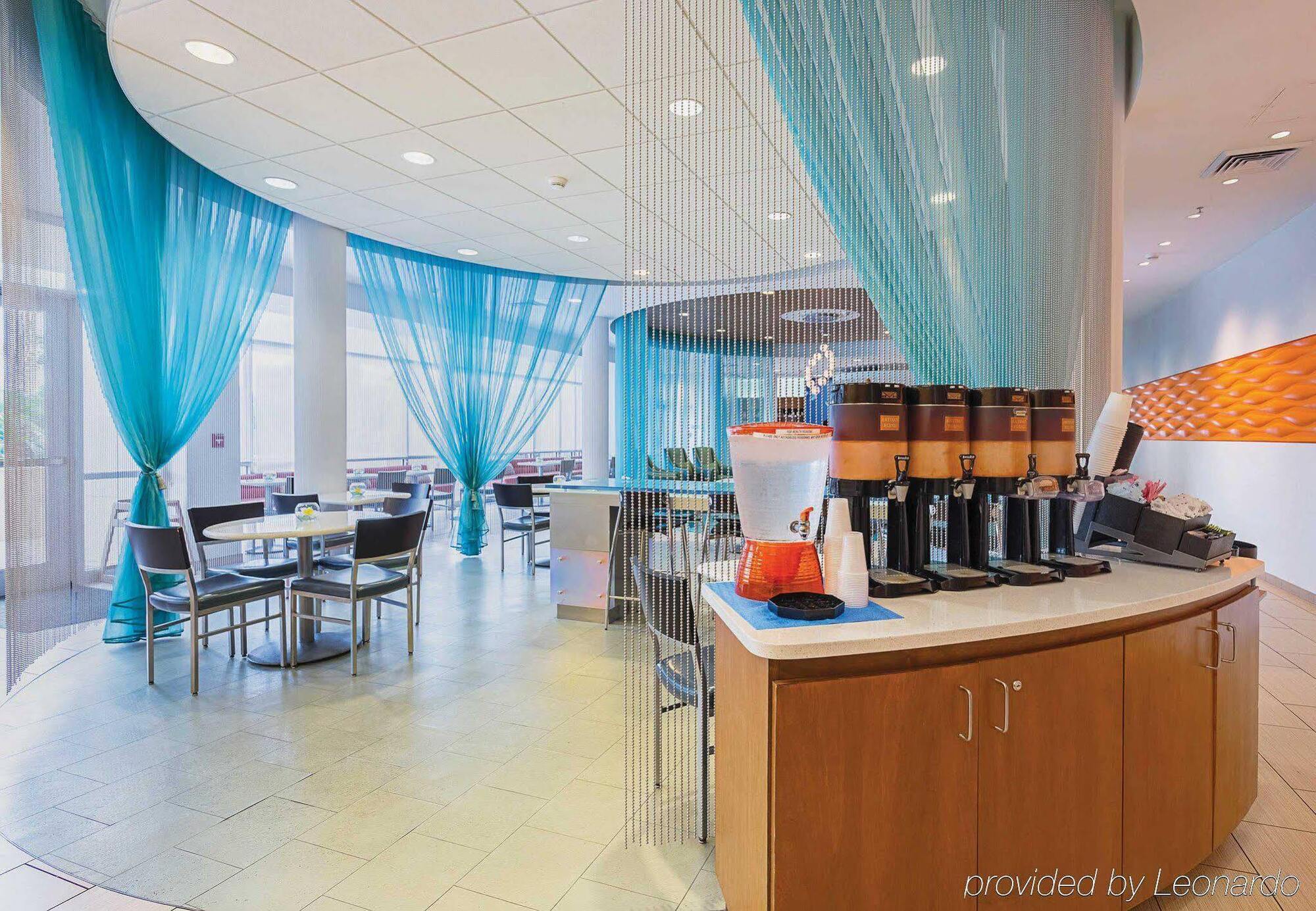 Springhill Suites Tampa North/Tampa Palms Buitenkant foto